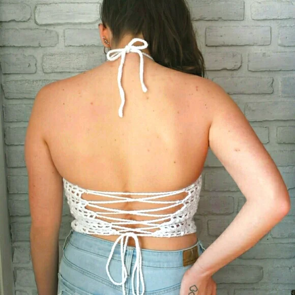 NWT Hand Crafted Womens Crochet White Floral Granny Square Cropped Halter Top S - Picture 2 of 4